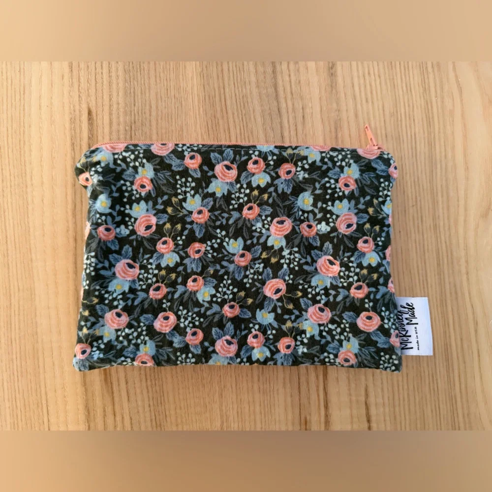 Handmade Reuseable Bag - Picture 2 of 3